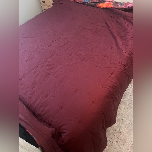 anthropologie velvet quilt - Picture 8 of 8